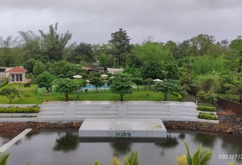 Justa Rudra Resort & Spa, Kolad