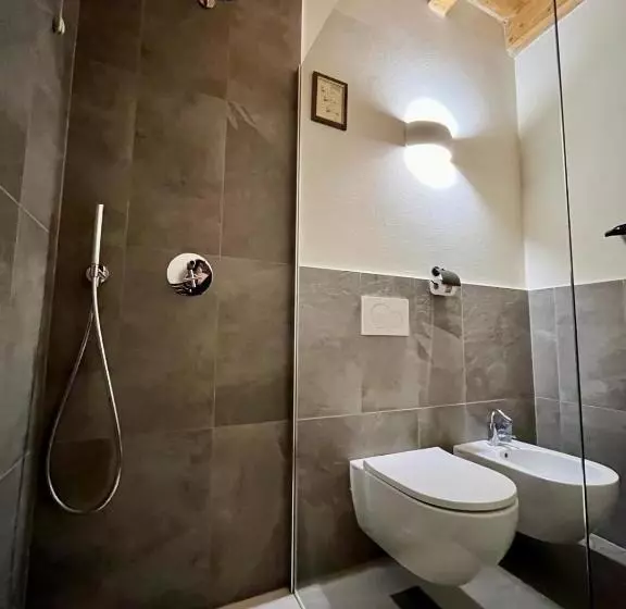 ベッドアンドブレックファースト La Corte Del Governo 565