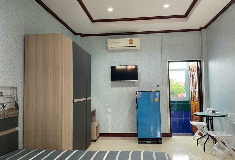 Отель Janchay House