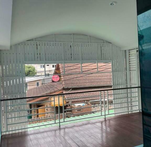 Отель Janchay House