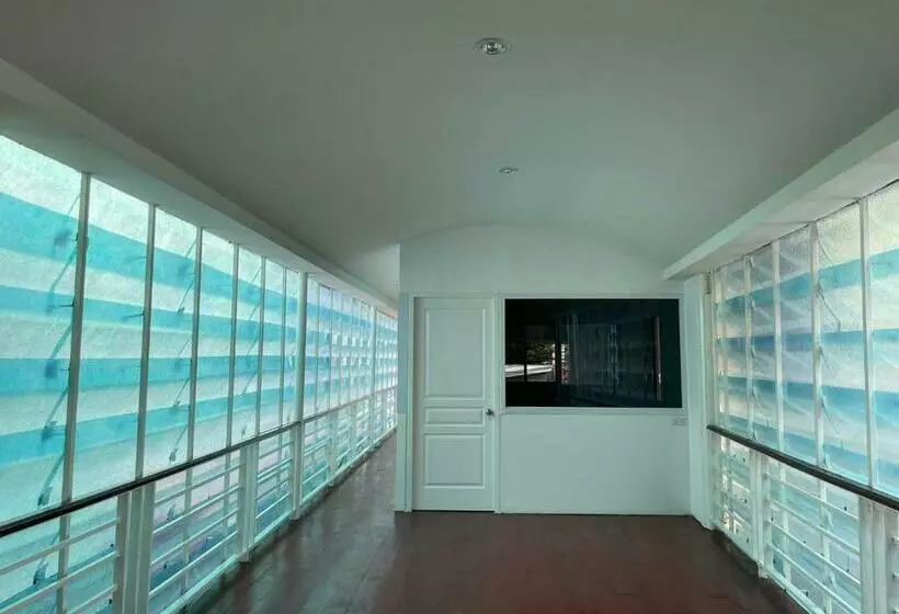 هتل Janchay House