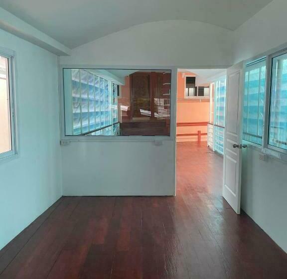 Отель Janchay House