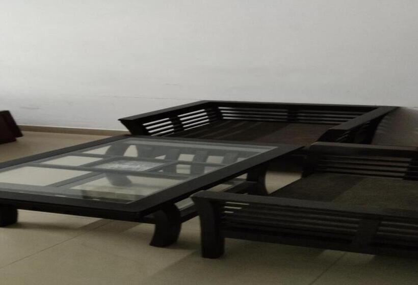 هتل Pop 83911  Staywell