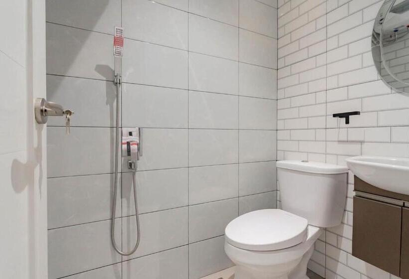 בית מלון כפרי Reddoorz Plus @ Pakuan Residence Tajur