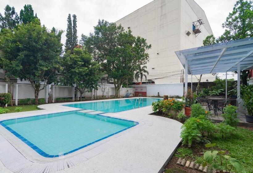 בית מלון כפרי Reddoorz Plus @ Pakuan Residence Tajur