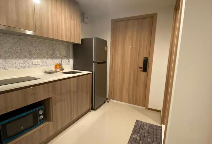 Roomquest Hua Hin Lahabana