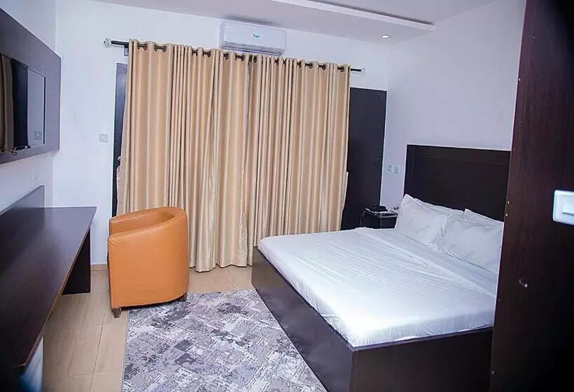Hotel Capitol