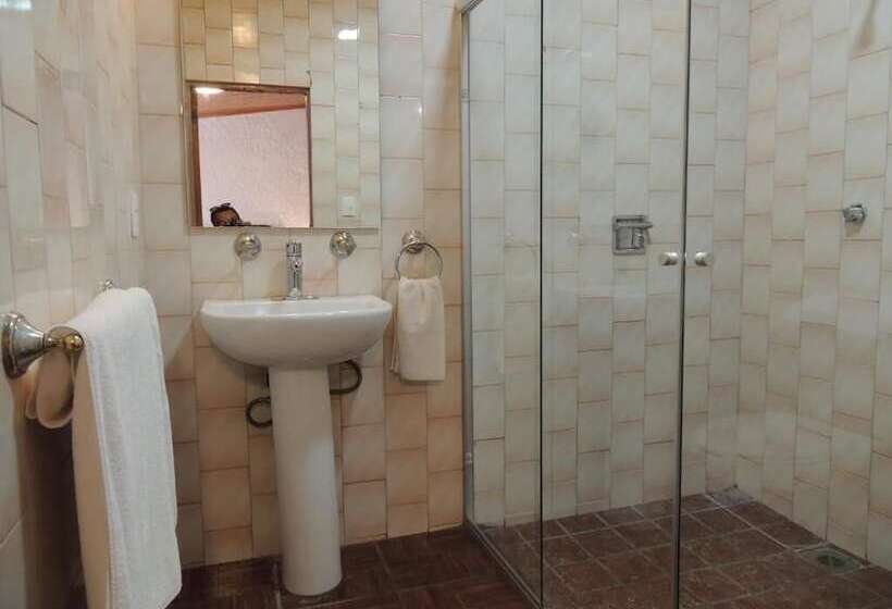 هتل Casa Tequis San Luis Potosi