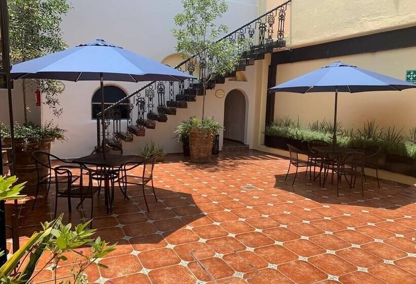 هتل Casa Tequis San Luis Potosi