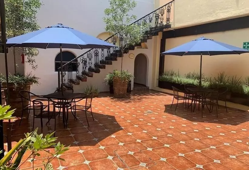 هتل Casa Tequis San Luis Potosi