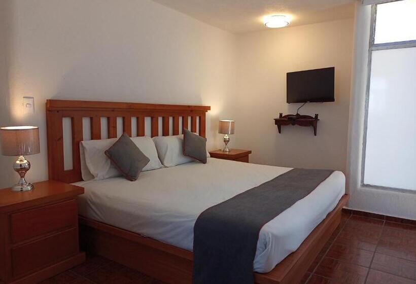 هتل Casa Tequis San Luis Potosi