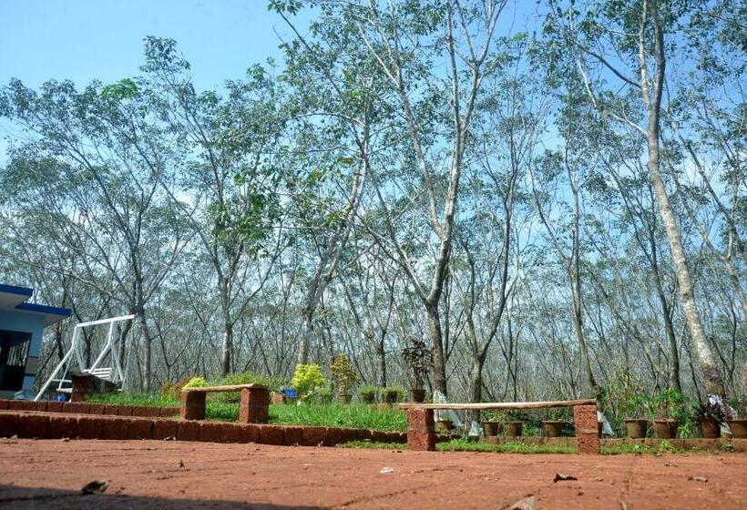 Hotel Kudil Mud Cottages, Cheemeni