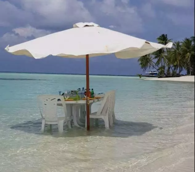 هتل Kuri Himandhoo Inn