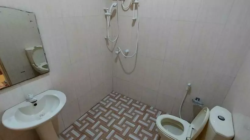 هتل Kuri Himandhoo Inn