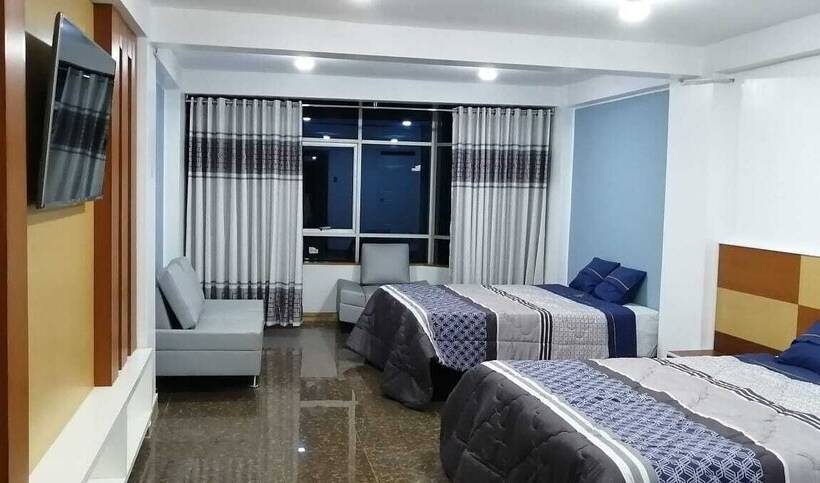 Hotel San Isidro Grand