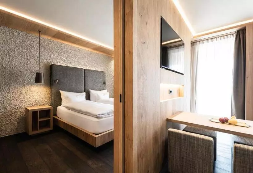 Hotelli Santre Dolomythic Home