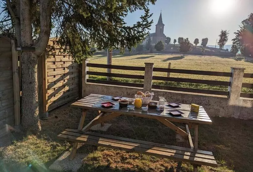 ペンション Le Cedre Bleu