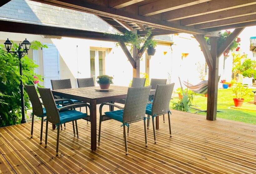 پانسیون Les Tourterelles