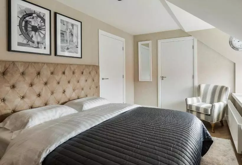 Retkeilymaja Boutique Hotel The Old Bridge, Volendam