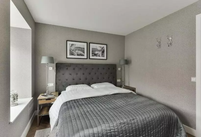 Retkeilymaja Boutique Hotel The Old Bridge, Volendam