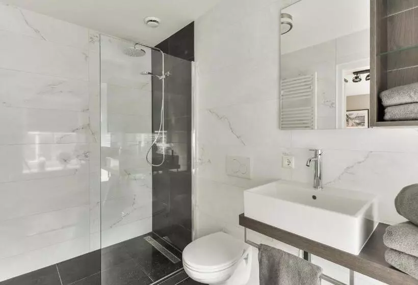 Retkeilymaja Boutique Hotel The Old Bridge, Volendam