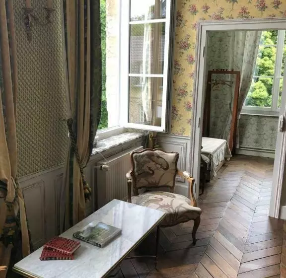 Aamiaismajoitus (B&B) Château D En Haut