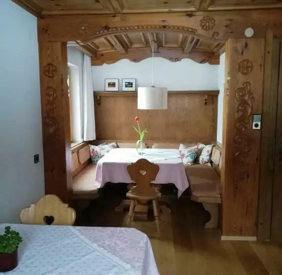 ベッドアンドブレックファースト Pension Zita