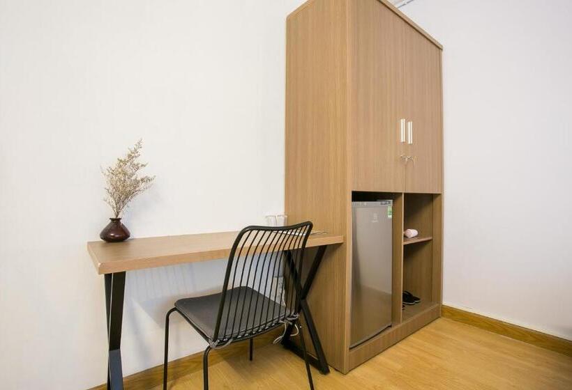 هتل Saigoncucu Near Bui Vien Town