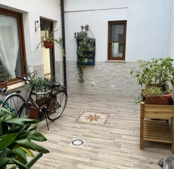 ペンション Ittiturismo S.croce