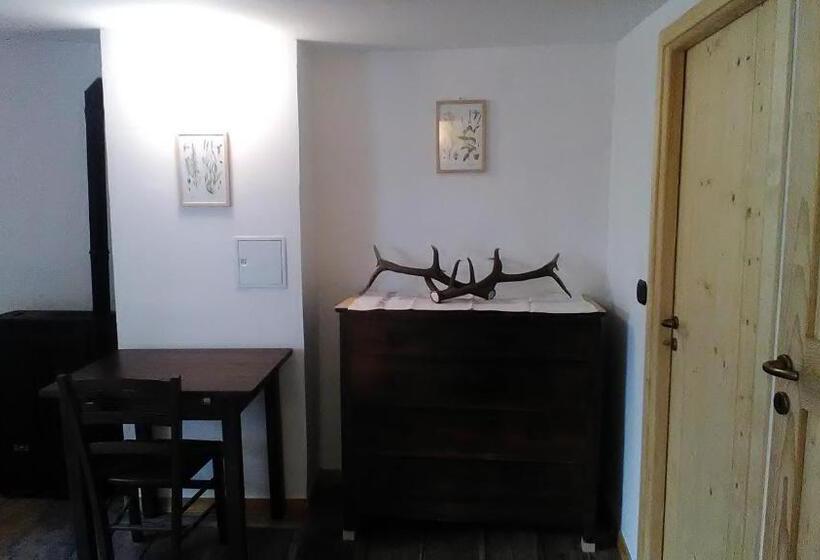 בית מלון כפרי Cantina Alpina