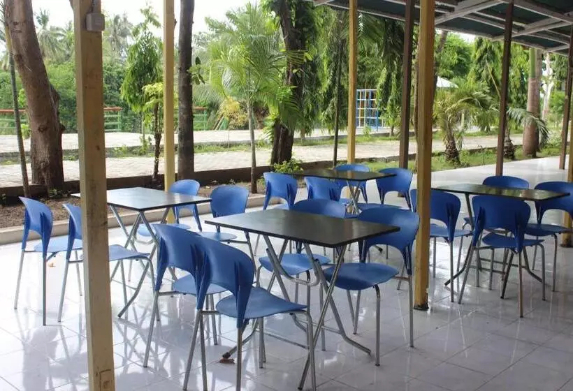 Hotelli Pondok Wisata Dan Restoran Elim