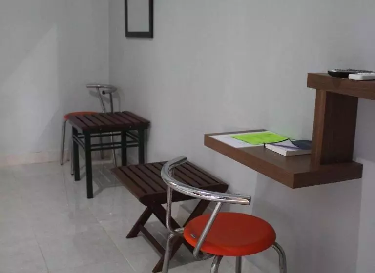 Hotelli Pondok Wisata Dan Restoran Elim