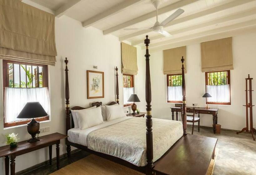 Nyne Hotels   Leela Walauwwa, Induruwa