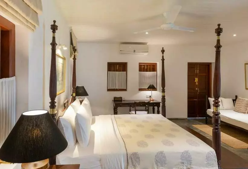 Nyne Hotels   Leela Walauwwa, Induruwa