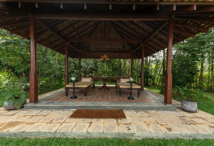 Nyne Hotels   Leela Walauwwa, Induruwa