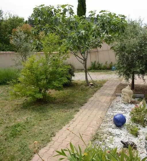 Majatalo L Oiseau Bleu