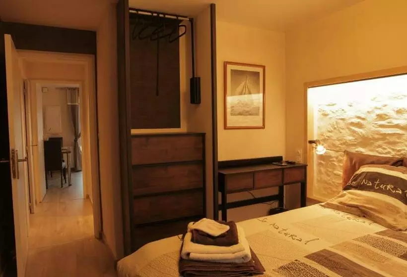 Aamiaismajoitus (B&B) Gîte De Bonneville