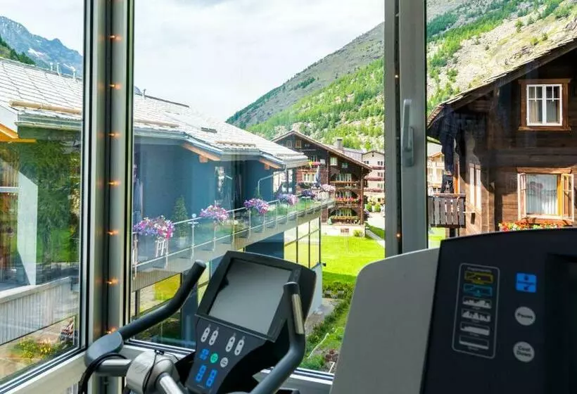 Loftsuite Hotel Saas