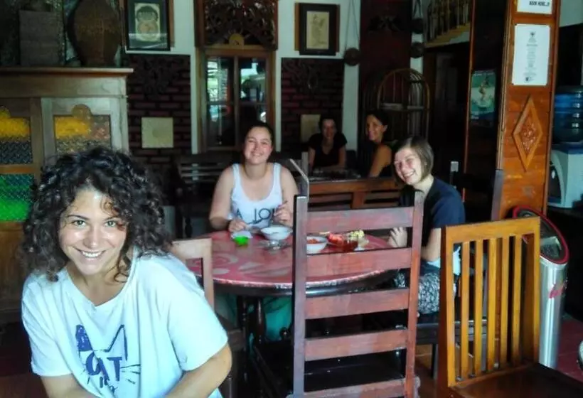 Majatalo Mini Tiga Homestay