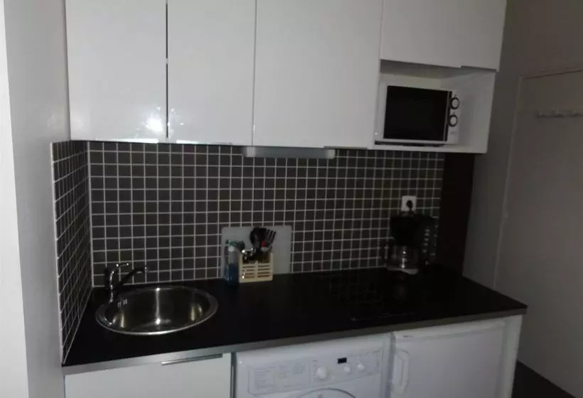 Appart'hôtel Studios Phenicio Porte de Versailles