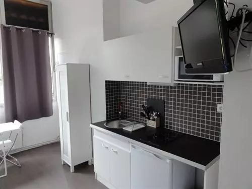 Appart'hôtel Studios Phenicio Porte de Versailles