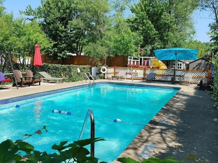 Blue Moon Motel