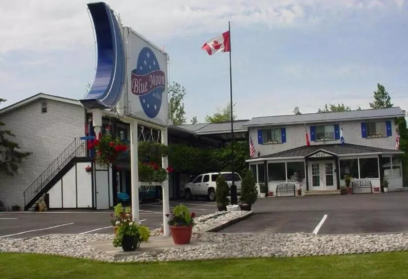 Blue Moon Motel