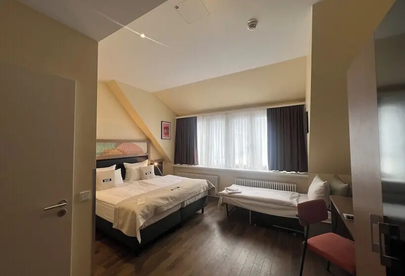 Garner Hotel Berlin - Charlottenburg, an IHG Hotel