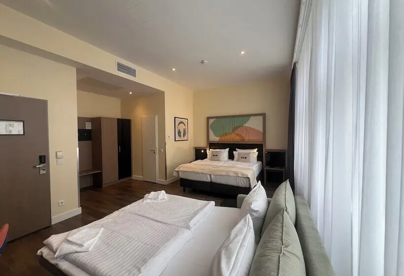 Garner Hotel Berlin - Charlottenburg, an IHG Hotel