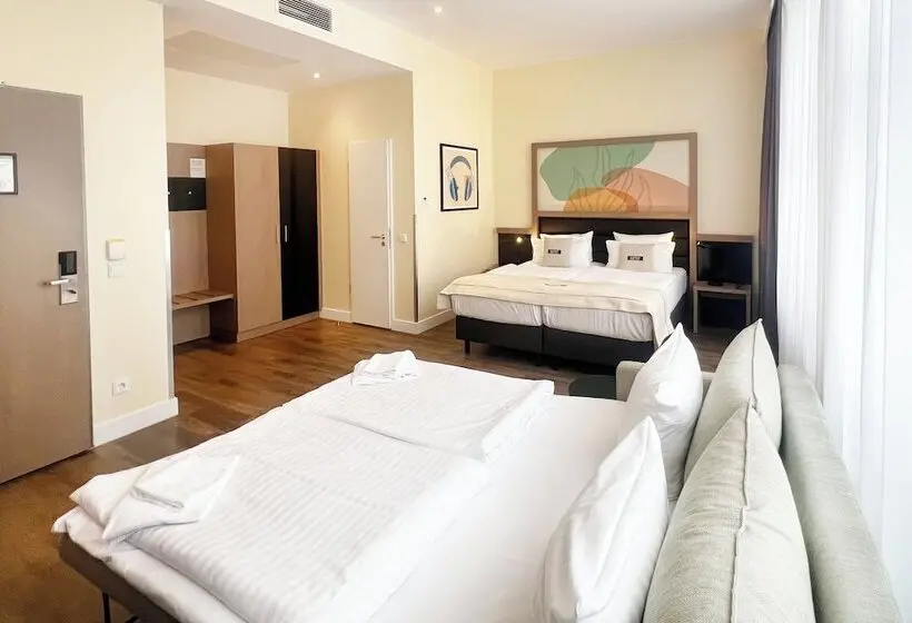 Garner Hotel Berlin - Charlottenburg, an IHG Hotel