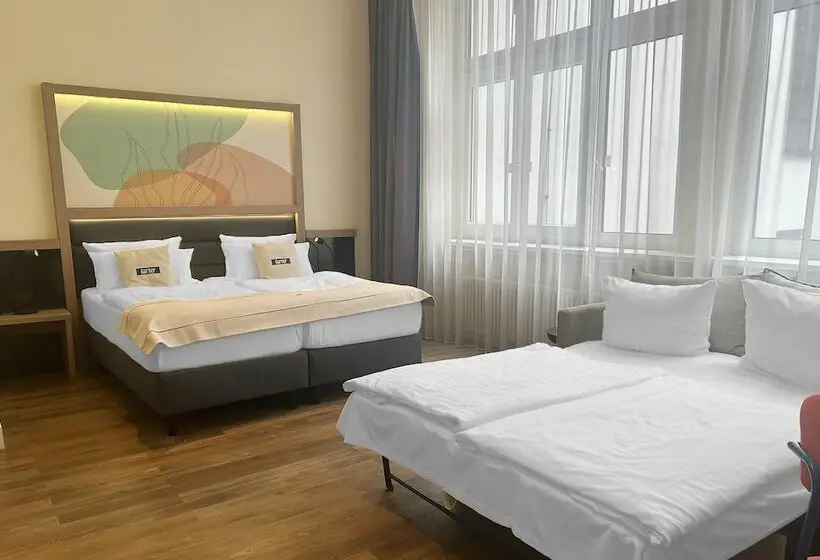 Garner Hotel Berlin - Charlottenburg, an IHG Hotel