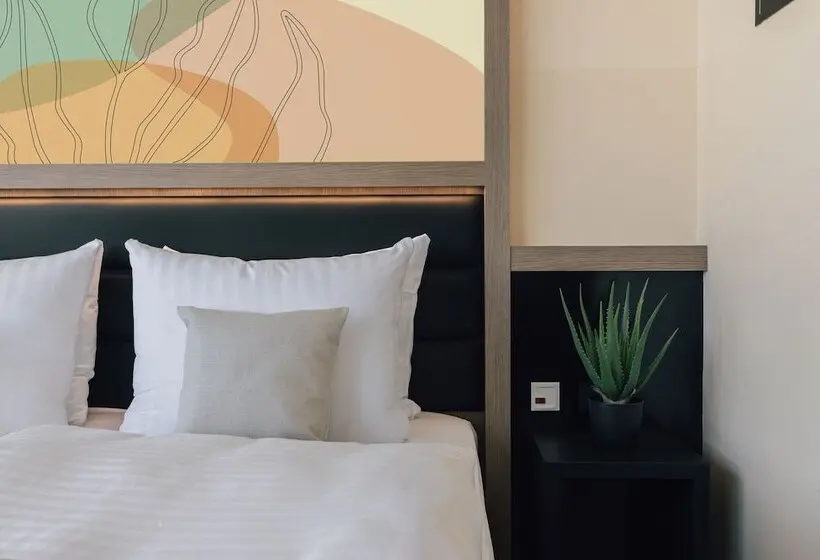 Garner Hotel Berlin - Charlottenburg, an IHG Hotel