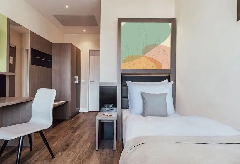 Garner Hotel Berlin - Charlottenburg, an IHG Hotel