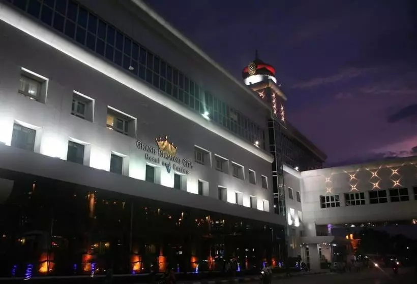 Grand Diamond City Hotel & Casino